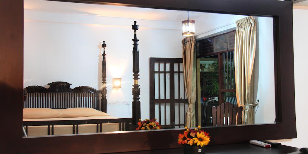 Scandinavia Hotel Hikkaduwa Bagian luar foto