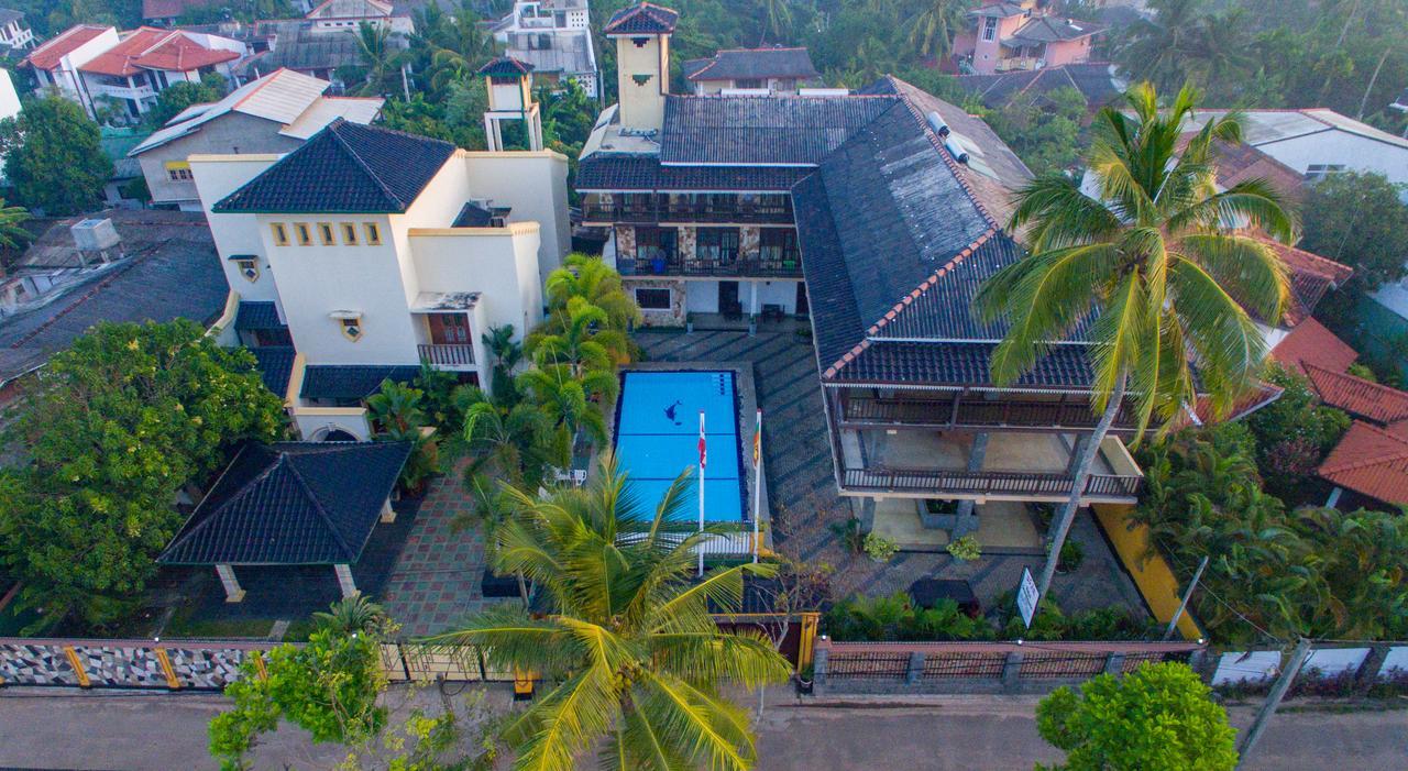 Scandinavia Hotel Hikkaduwa Bagian luar foto